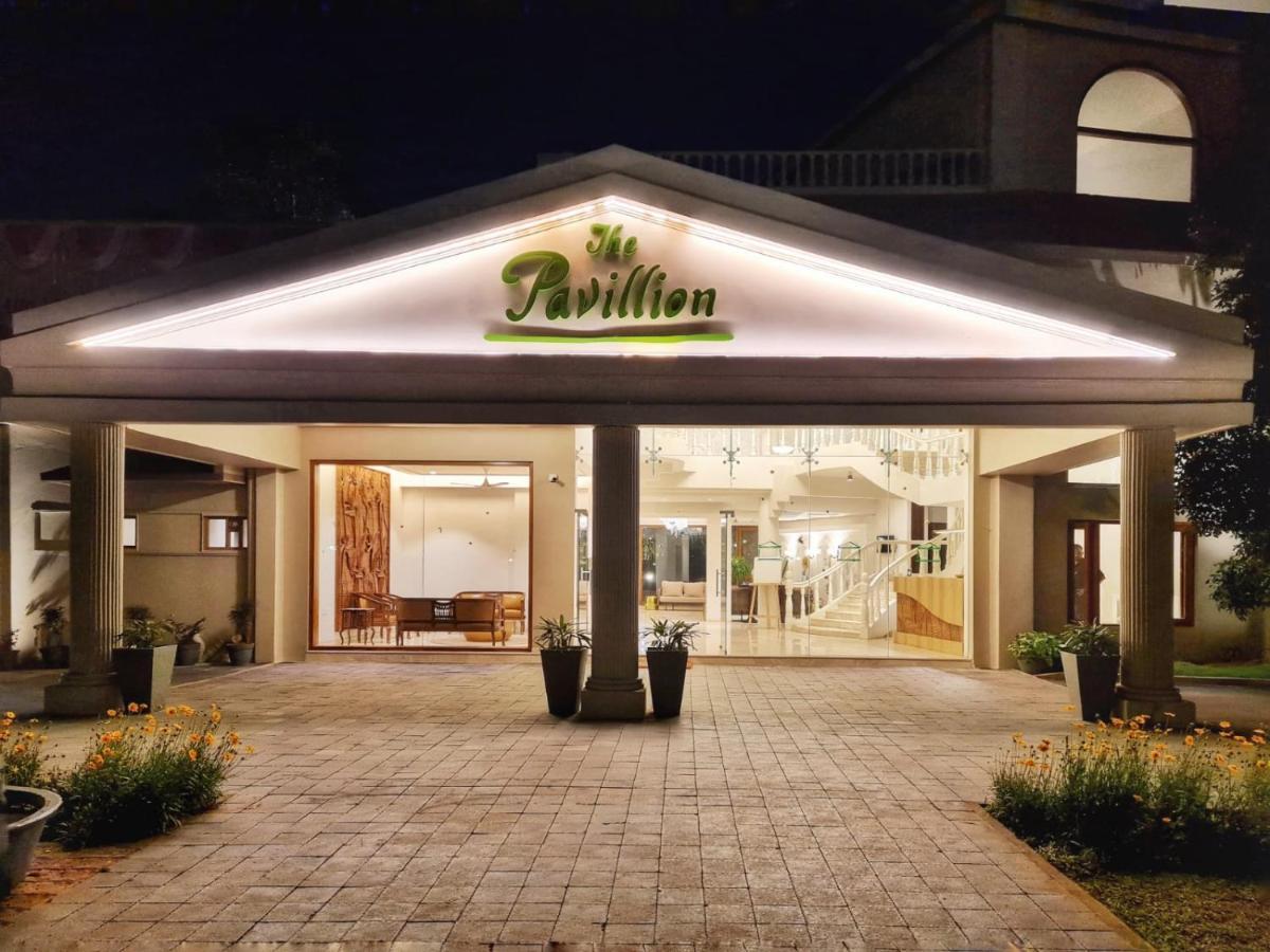 The Pavillion Hotel Kolhapur Luaran gambar