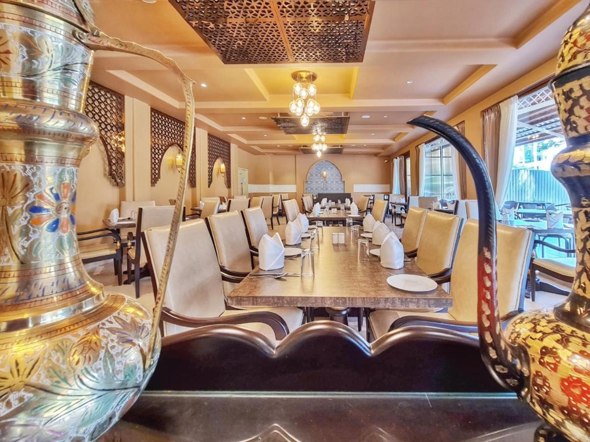 The Pavillion Hotel Kolhapur Luaran gambar