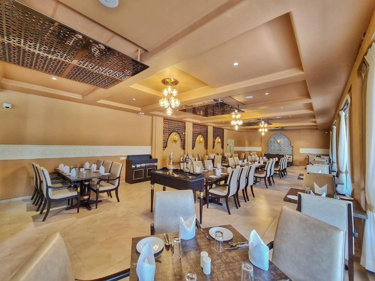 The Pavillion Hotel Kolhapur Luaran gambar