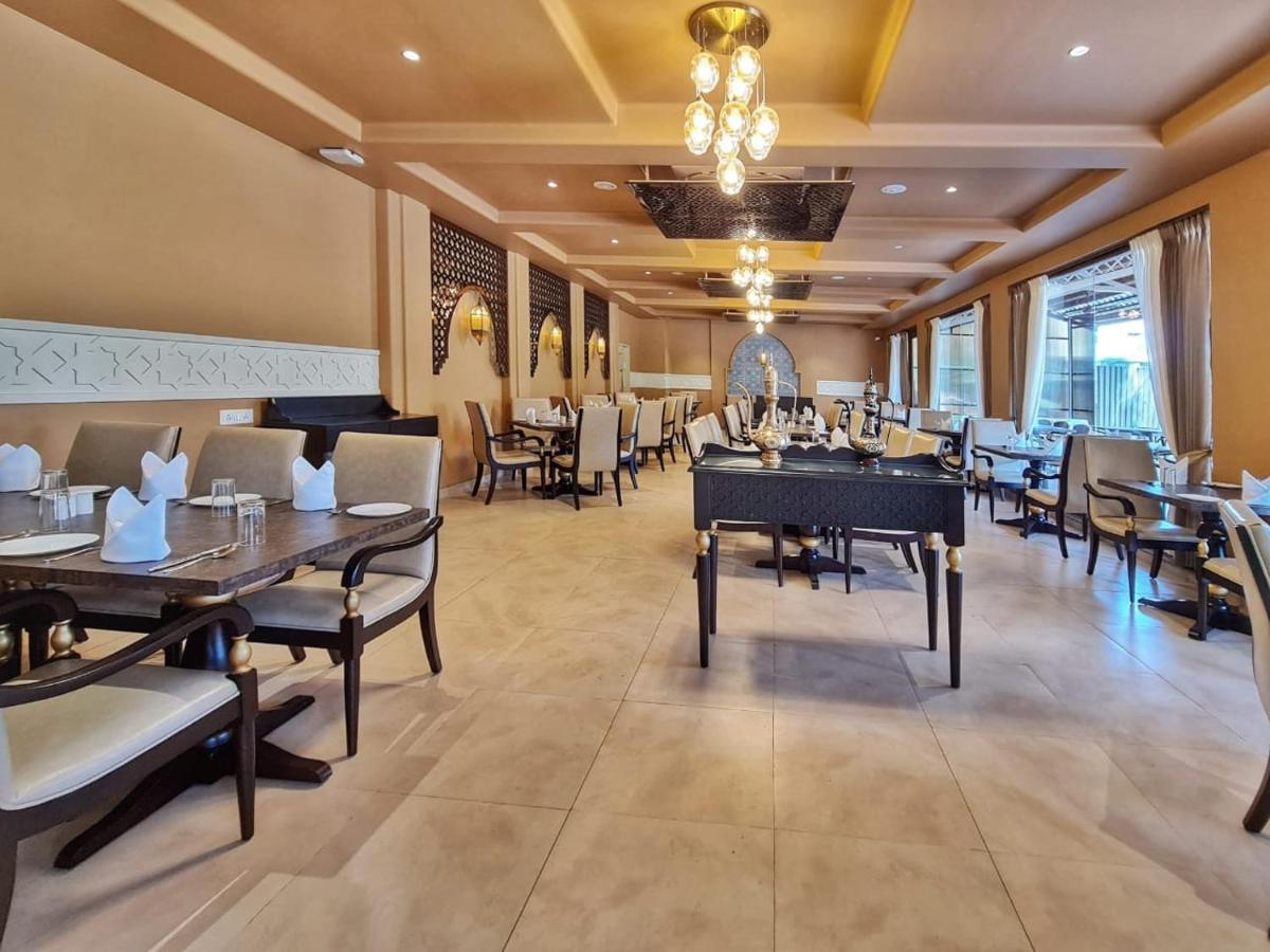 The Pavillion Hotel Kolhapur Luaran gambar