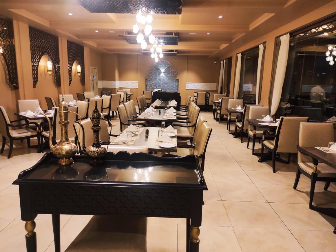 The Pavillion Hotel Kolhapur Luaran gambar