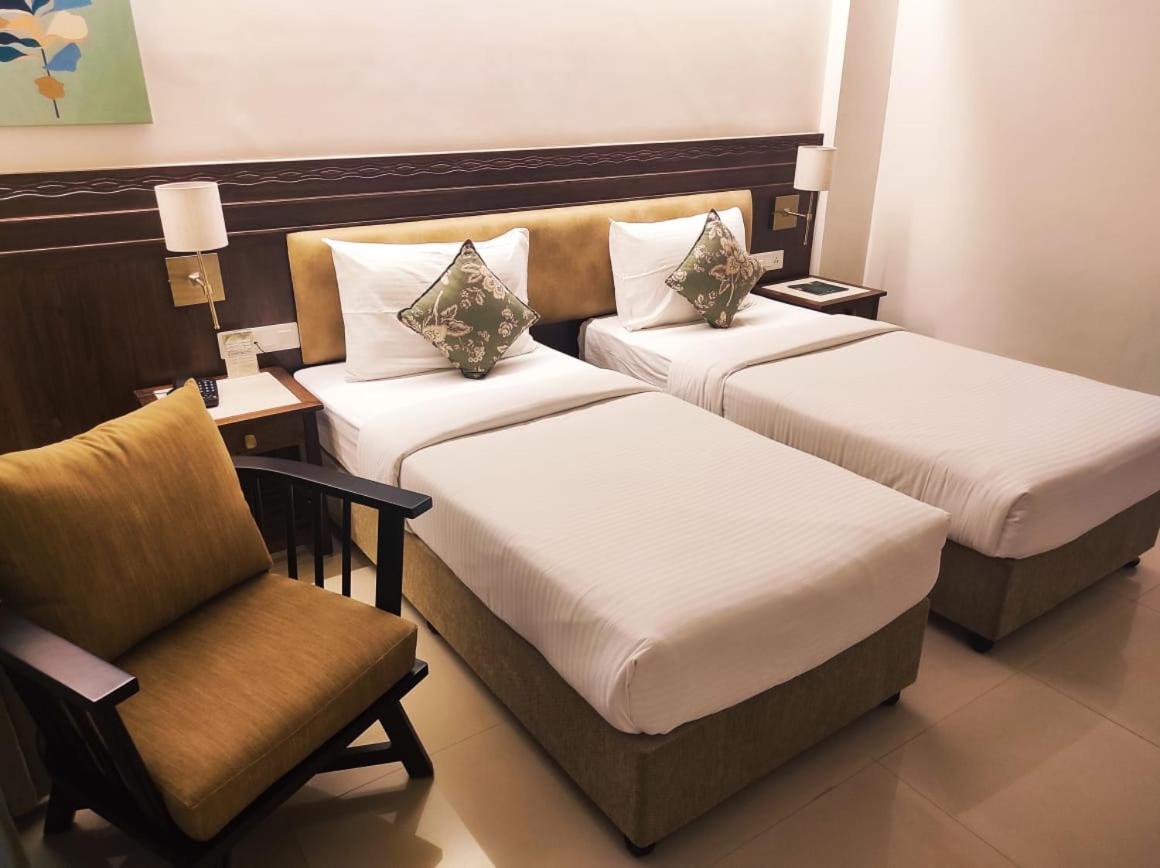 The Pavillion Hotel Kolhapur Luaran gambar
