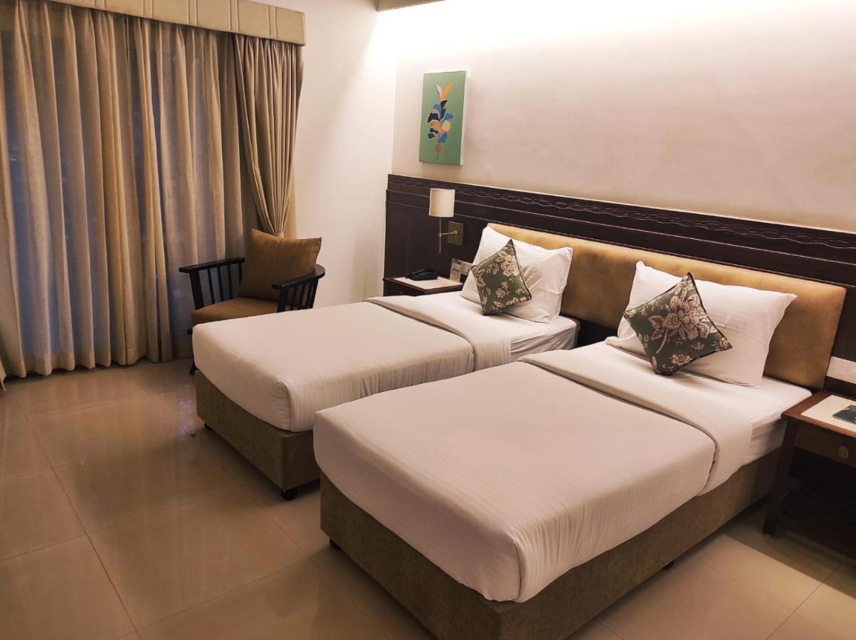 The Pavillion Hotel Kolhapur Luaran gambar