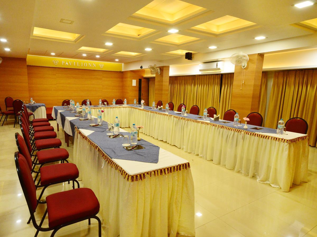 The Pavillion Hotel Kolhapur Luaran gambar